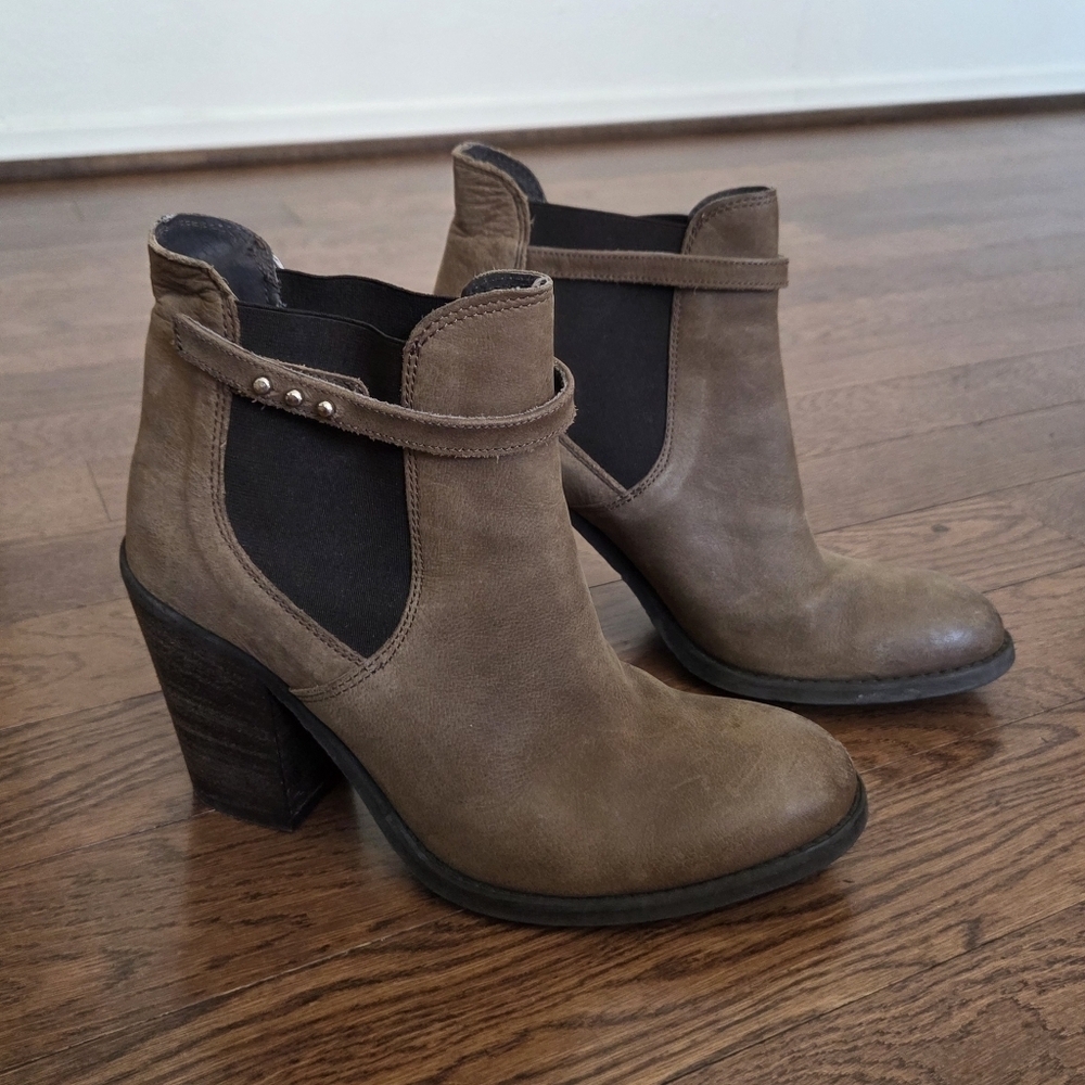 Carvela Kurt Geiger Tan Heeled Ankle Boots Size 37/ US 7